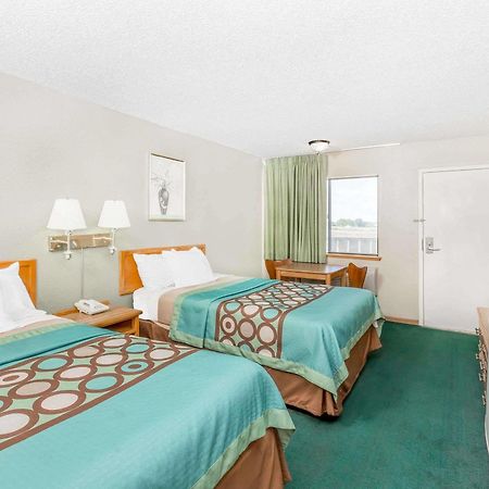 Budgetel Inn & Suites Butler Экстерьер фото
