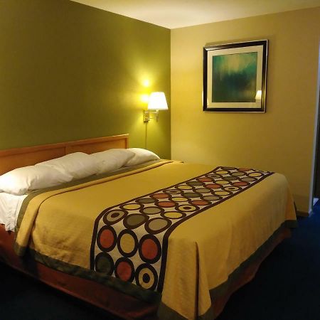 Budgetel Inn & Suites Butler Экстерьер фото