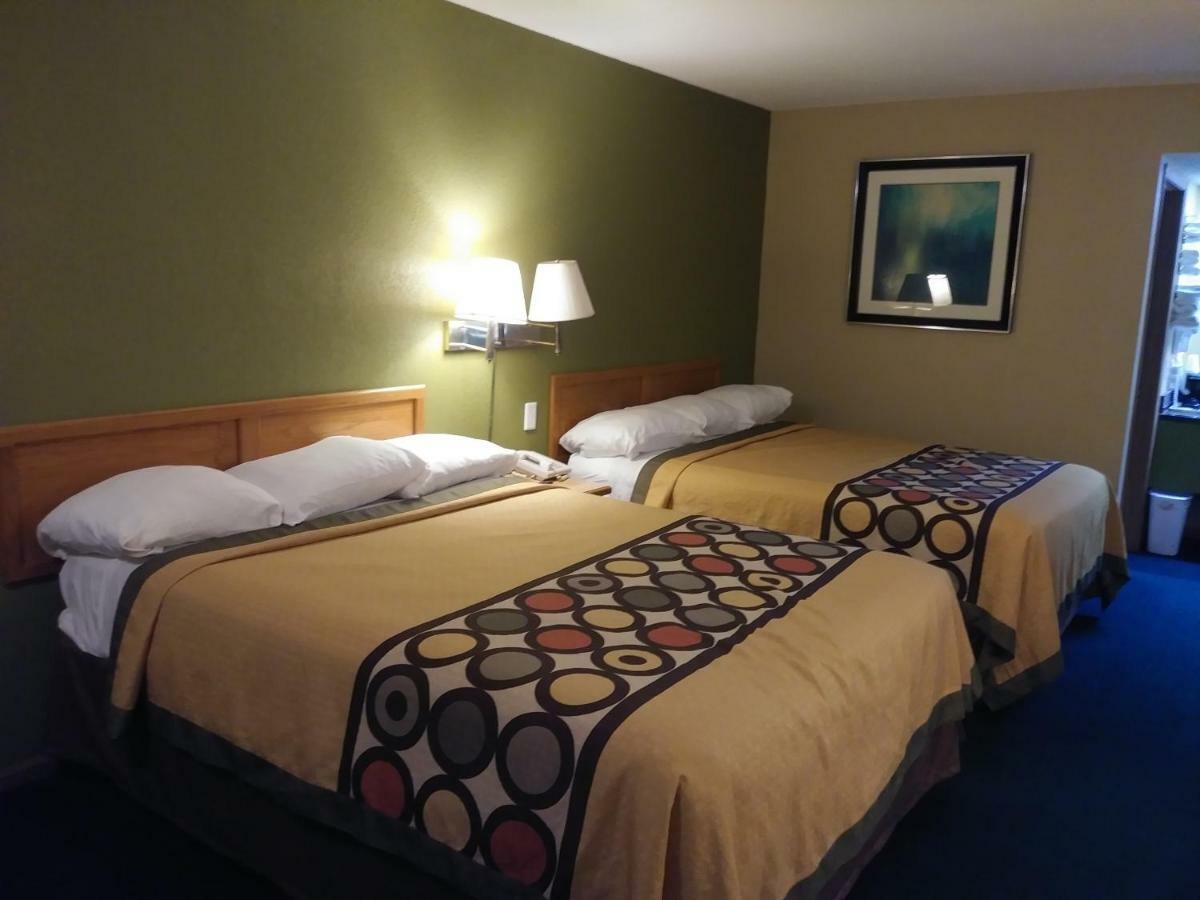 Budgetel Inn & Suites Butler Экстерьер фото